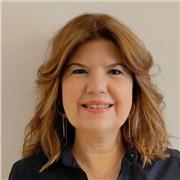 I give private tailored classes of Spanish language in context.